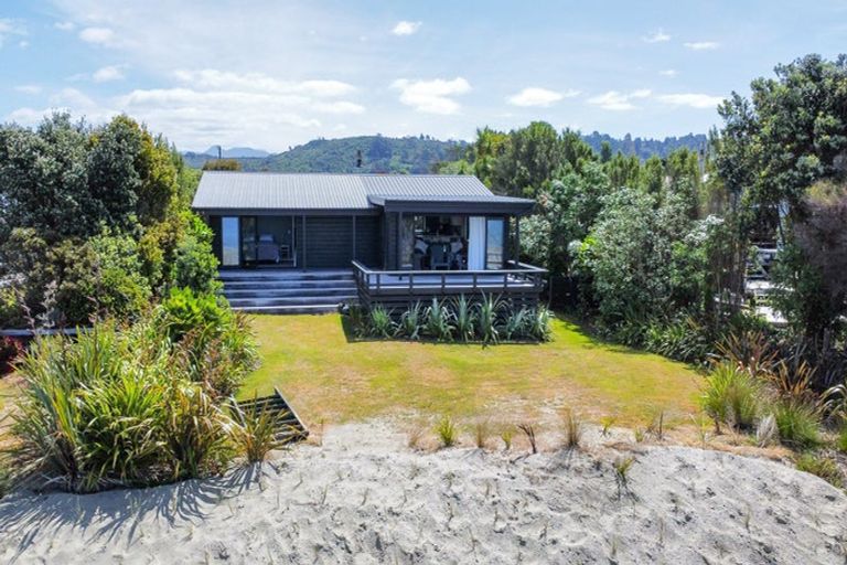 Photo of property in 72 Bishop Road, Parapara, Takaka, 7182