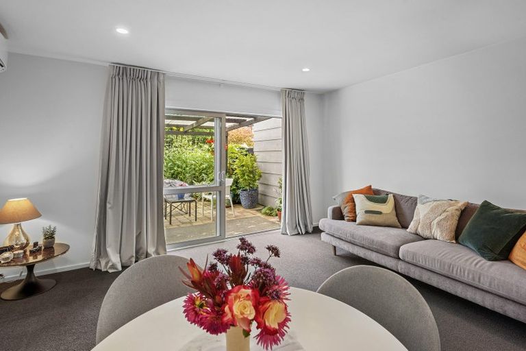 Photo of property in 4/54 Gresford Street, Edgeware, Christchurch, 8013