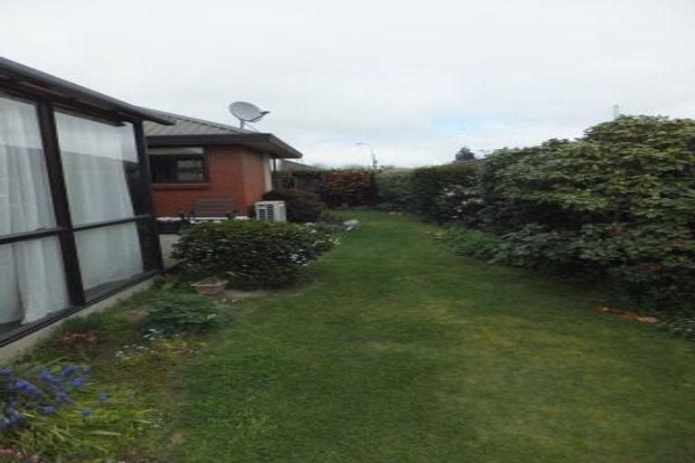 Photo of property in 2/22 Kingrove Street, Bishopdale, Christchurch, 8053