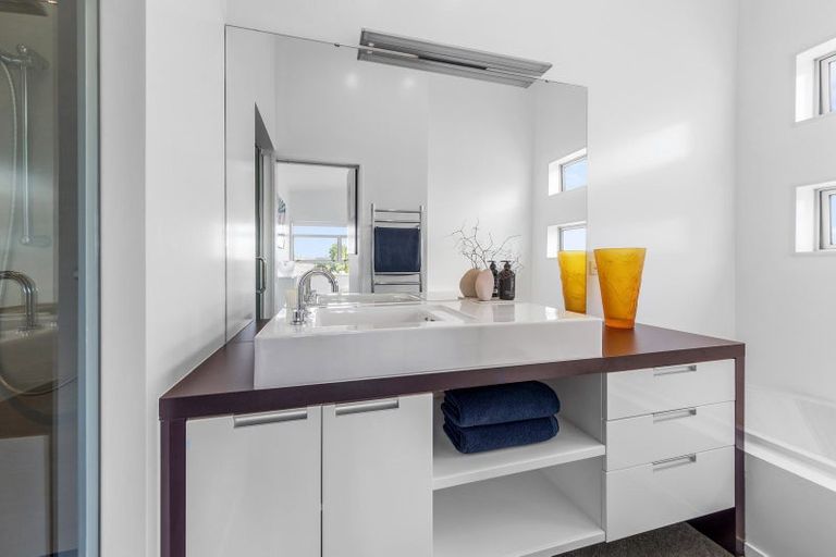 Photo of property in 112 Moa Road, Point Chevalier, Auckland, 1022