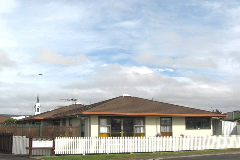 Photo of property in 816 Queen Street West, Saint Leonards, Hastings, 4120