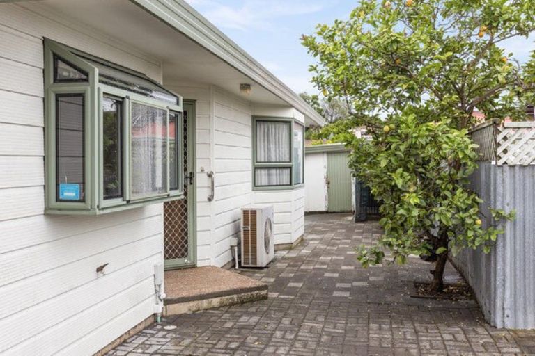 Photo of property in 2/40 Alamein Crescent, Onekawa, Napier, 4110