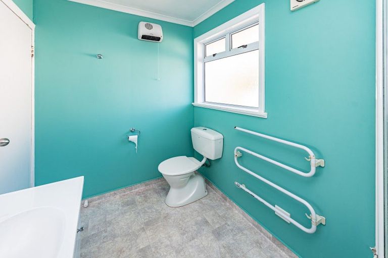 Photo of property in 5 Murch Place, Tawhero, Whanganui, 4500