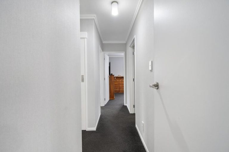 Photo of property in 30 Ongo Road, Hunterville, 4730