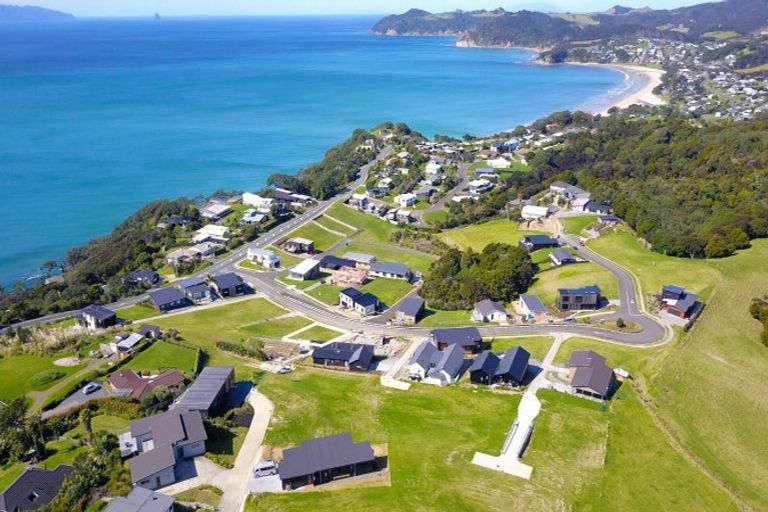 Photo of property in 14 Blue Moon Rise, Langs Beach, 0582