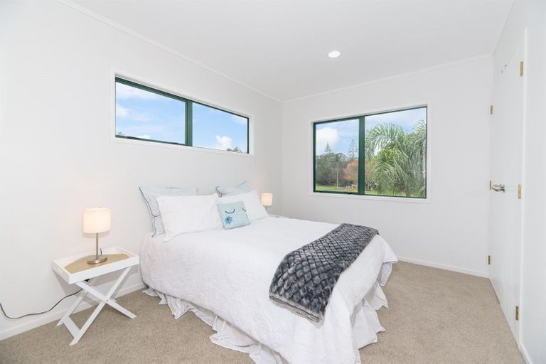 Photo of property in 1/62 Weldene Avenue, Glenfield, Auckland, 0629