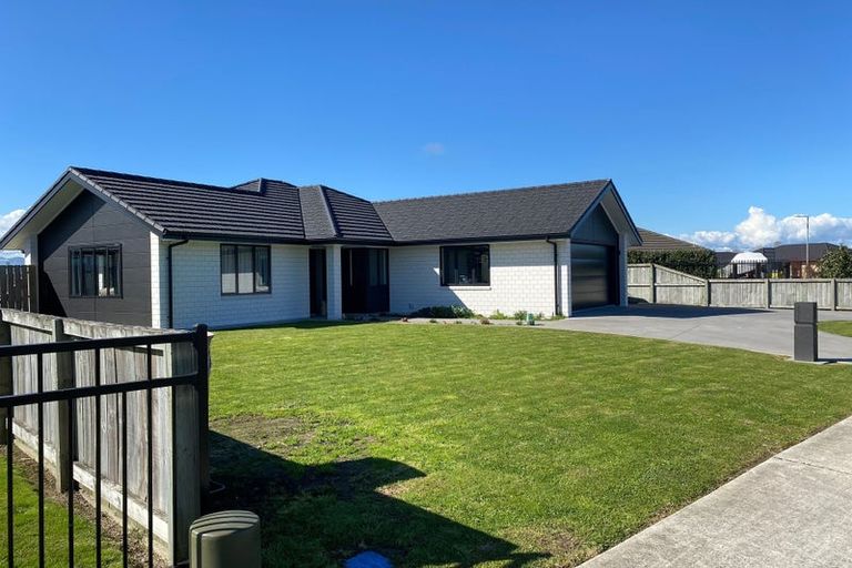 Photo of property in 22 Costello Drive, Ngatea, 3503