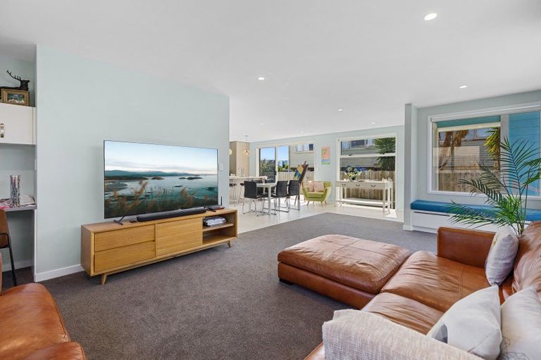 Photo of property in 814b Papamoa Beach Road, Papamoa Beach, Papamoa, 3118