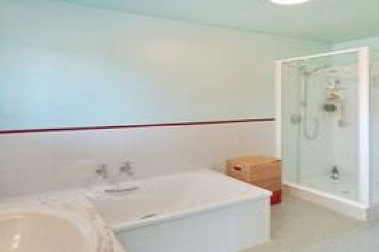 Photo of property in 6 Adelaide Street, Kirwee, Darfield, 7571