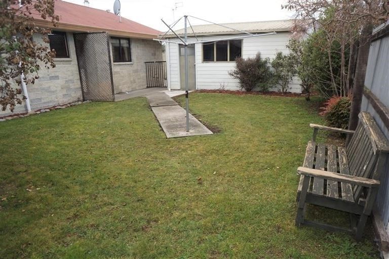 Photo of property in 13 Watson Place, Rangiora, 7400