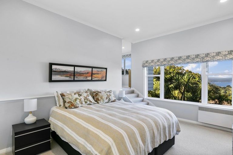 Photo of property in 22 Fairview Crescent, Kelburn, Wellington, 6012