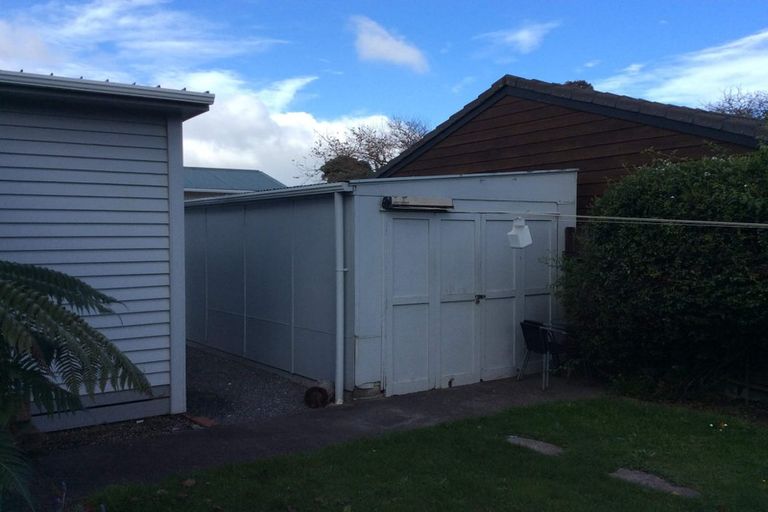 Photo of property in 8 Bracken Street, Petone, Lower Hutt, 5012