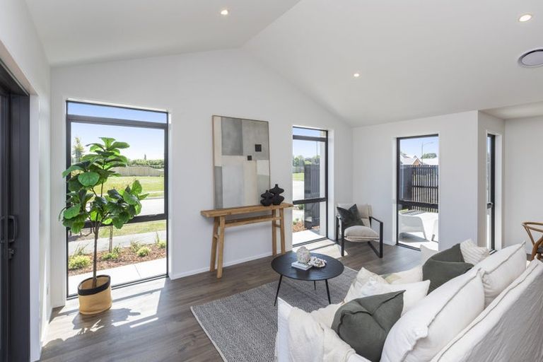 Photo of property in 21 Burkett Street, Marshland, Christchurch, 8051