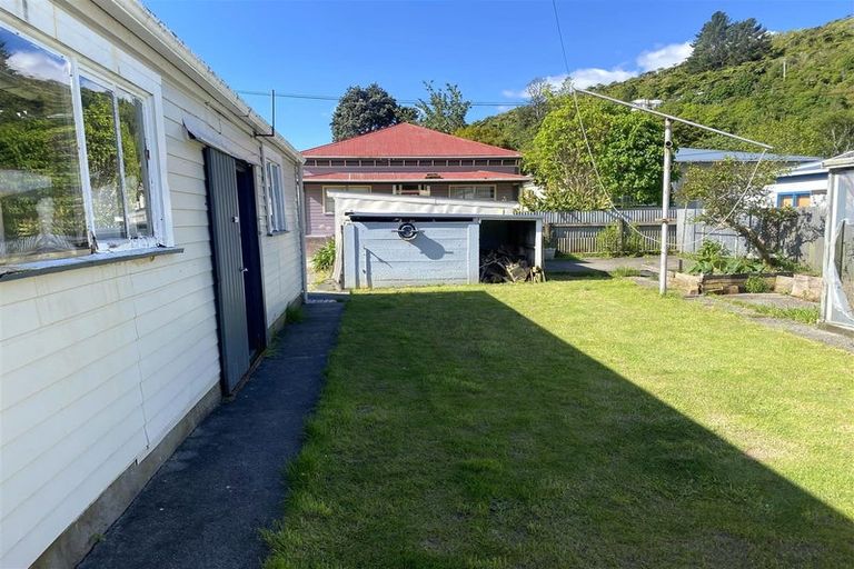 Photo of property in 31 Murray Street, Greymouth, 7805