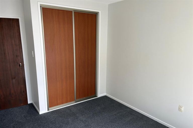 Photo of property in 1/7 James Condon Place, Redwood, Christchurch, 8051