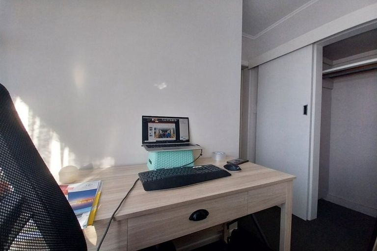 Photo of property in 3 Ambler Avenue, Glen Eden, Auckland, 0602