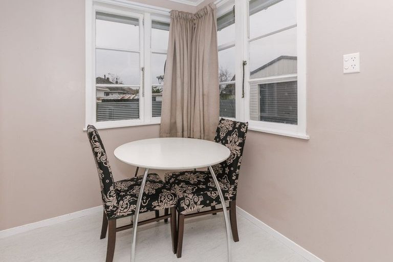 Photo of property in 45 Tweed Street, Roslyn, Palmerston North, 4414