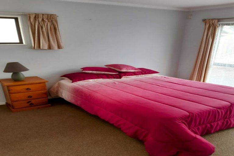 Photo of property in 784 Whangaparaoa Road, Manly, Whangaparaoa, 0930