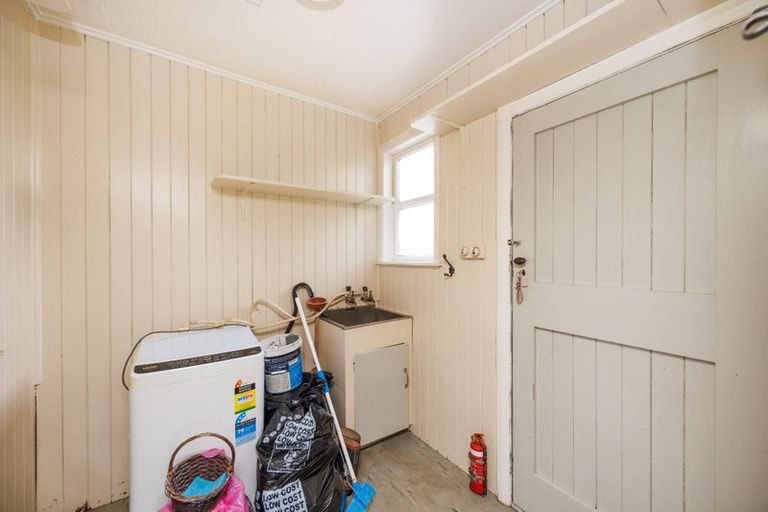 Photo of property in 6 Lambert Street, Marton, 4710