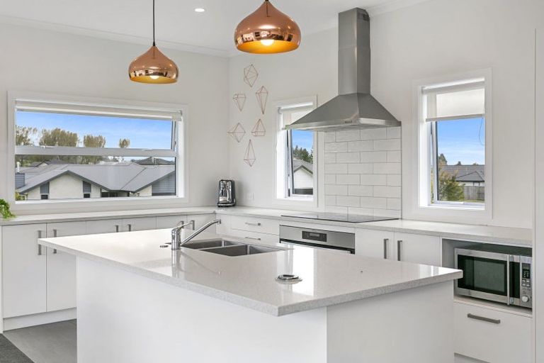 Photo of property in 68 Huka Heights Drive, Rangatira Park, Taupo, 3330