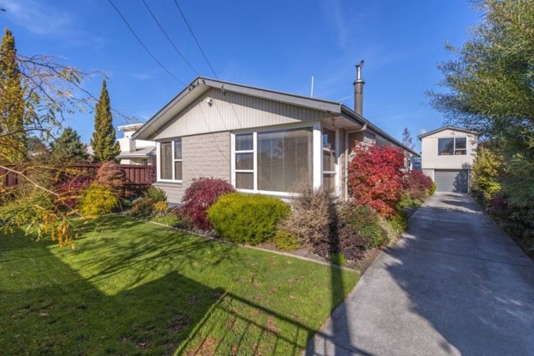 Photo of property in 19 Westerleigh Street, Bishopdale, Christchurch, 8053