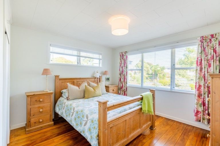 Photo of property in 9 Allen Road, Raumati Beach, Paraparaumu, 5032