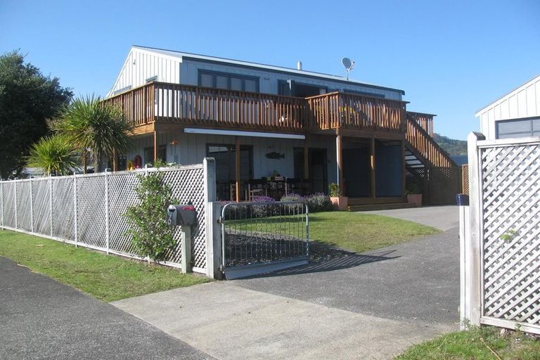 Photo of property in 6 Charles Green Drive, Cooks Beach, Whitianga, 3591