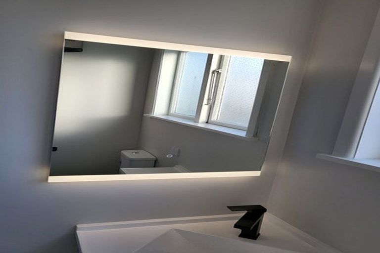 Photo of property in 4a Ngahina Street, Paraparaumu, 5032