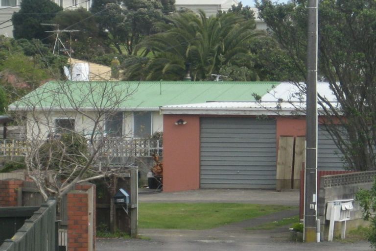 Photo of property in 26a Simons Street, Moturoa, New Plymouth, 4310