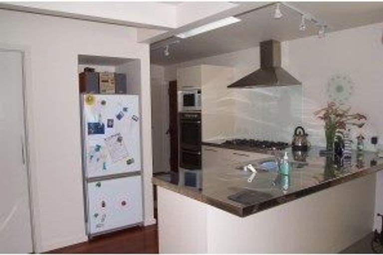 Photo of property in 3 Sarah Way, Crofton Downs, Wellington, 6035