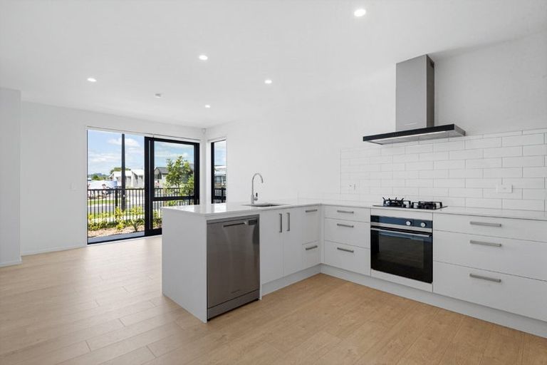 Photo of property in 3 Ngakoro Road, Karaka, Papakura, 2113