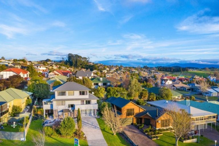 Photo of property in 43 Western Heights Drive, Western Heights, Hamilton, 3200