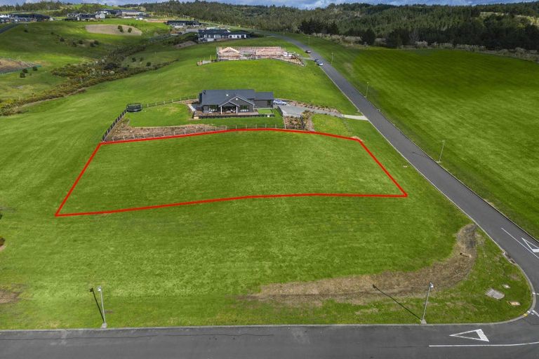 Photo of property in 2 Taha Puke Road, Okura Bush, Silverdale, 0794