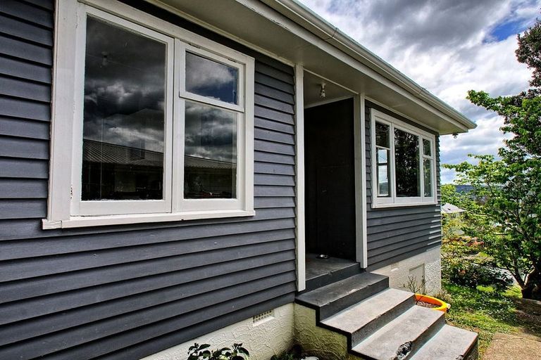 Photo of property in 47 Bedford Street, Cannons Creek, Porirua, 5024
