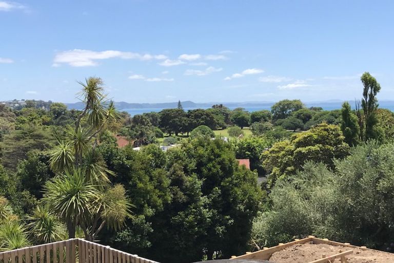 Photo of property in 34a Rawhiti Road, Manly, Whangaparaoa, 0930