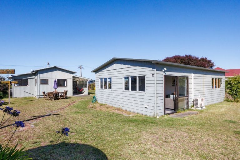 Photo of property in 23 Norton Street, Foxton Beach, Foxton, 4815