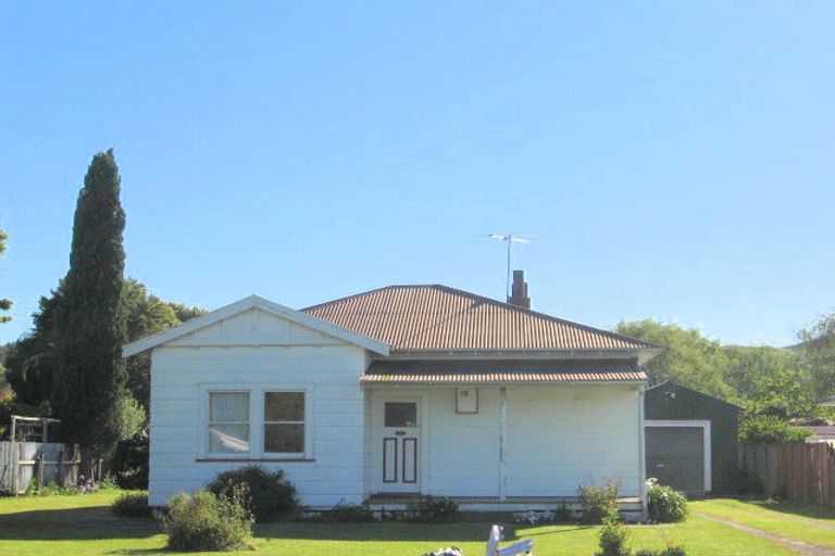 Photo of property in 18 Daphne Street, Outer Kaiti, Gisborne, 4010