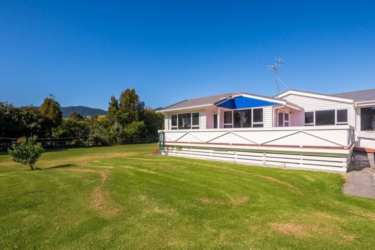 Photo of property in 14 Rata Road, Raumati Beach, Paraparaumu, 5032