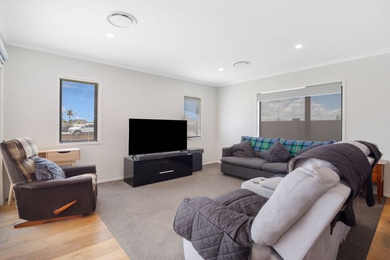 Photo of property in 42a King Street, Waiuku, 2123