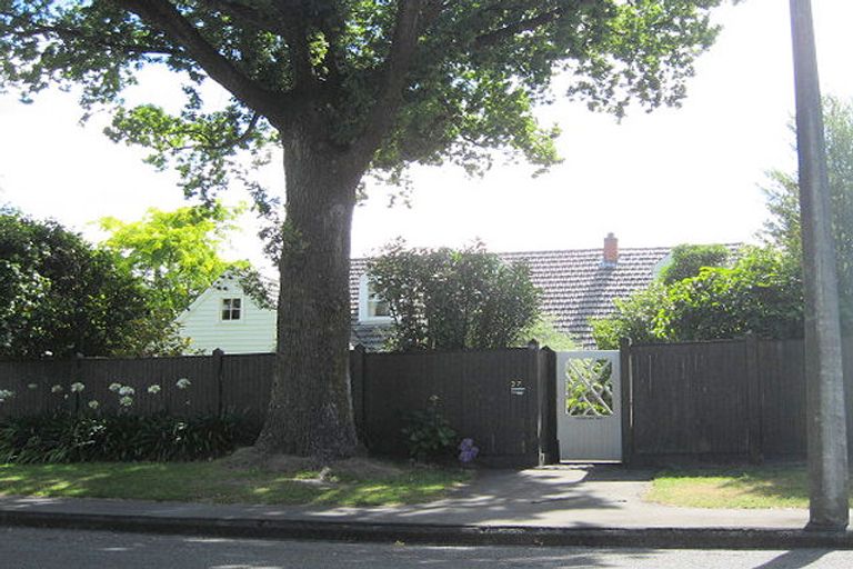 Photo of property in 27a Jacksons Road, Merivale, Christchurch, 8014