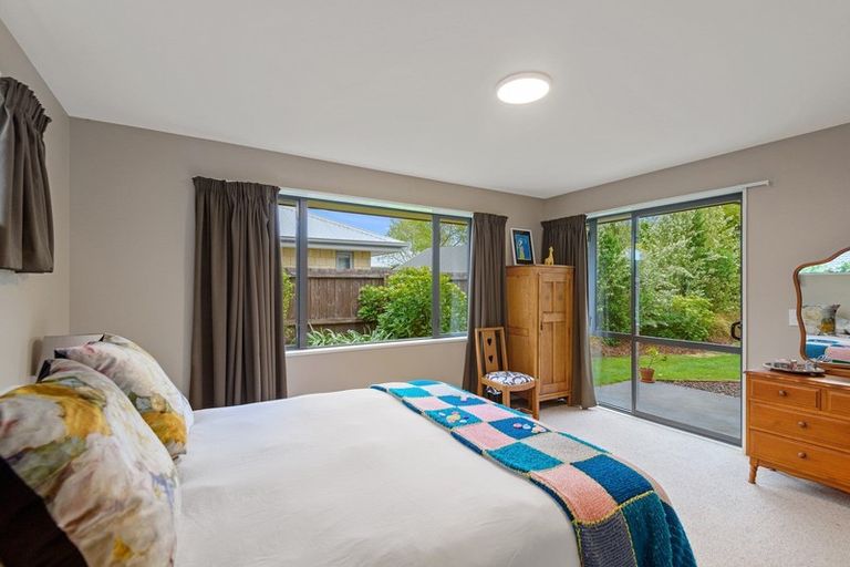 Photo of property in 19 Pohutukawa Crescent, Parklands, Christchurch, 8083