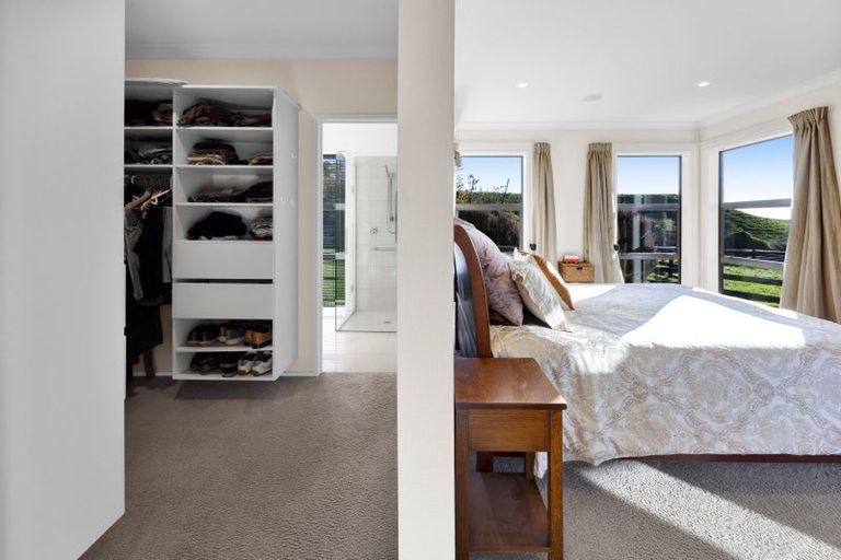 Photo of property in 1058 Mangorei Road, Mangorei, New Plymouth, 4371