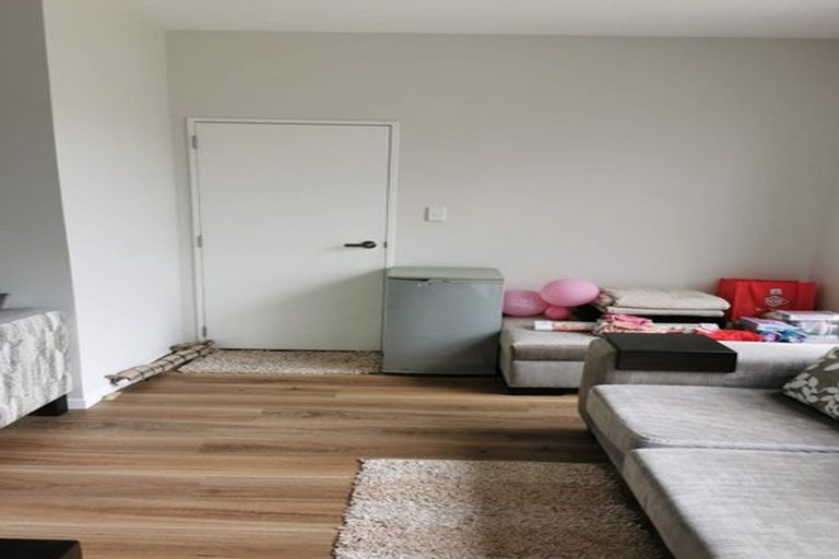 Photo of property in 15 Kapia Drive, Takanini, 2112