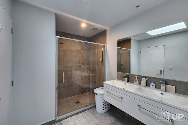 Photo of property in 4 Carder Court, Hobsonville, Auckland, 0618