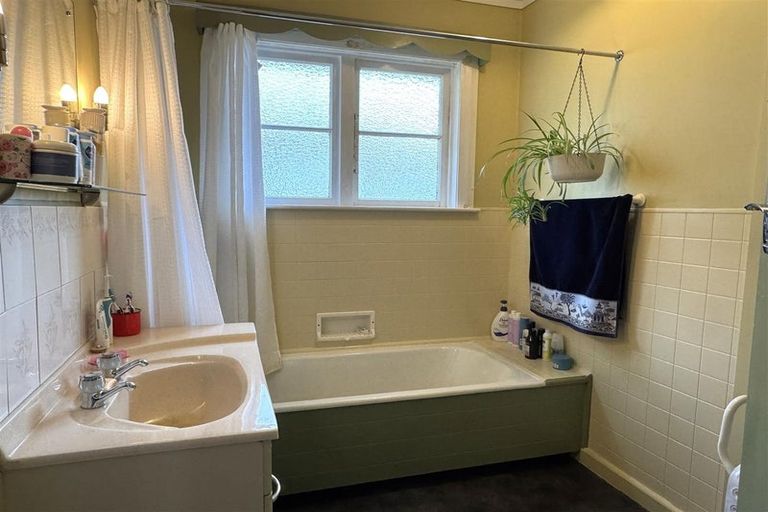 Photo of property in 18 Ashmore Avenue, Cobden, Greymouth, 7802