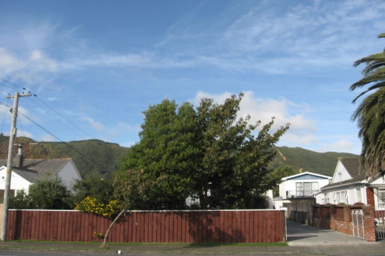 Photo of property in 174 Naenae Road, Naenae, Lower Hutt, 5011