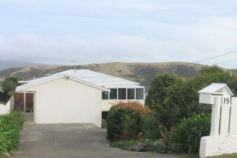 Photo of property in 15 Walker Avenue, Paremata, Porirua, 5026