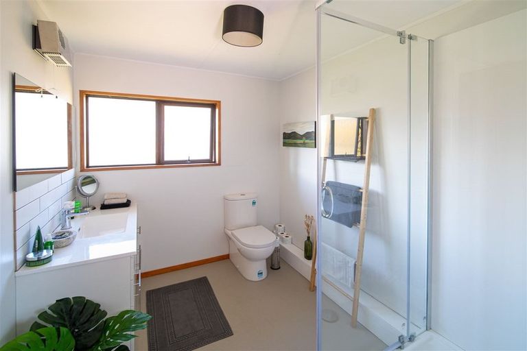 Photo of property in 43 Cheviot Street, Roxburgh, 9500