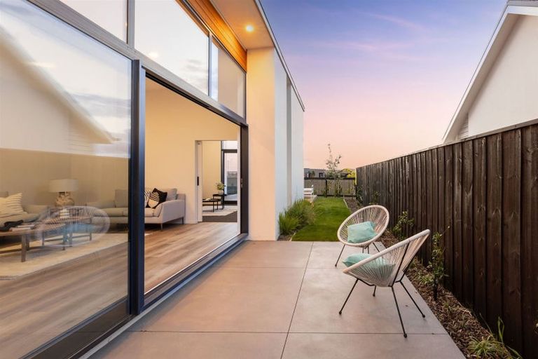 Photo of property in 10 Burkett Street, Marshland, Christchurch, 8051