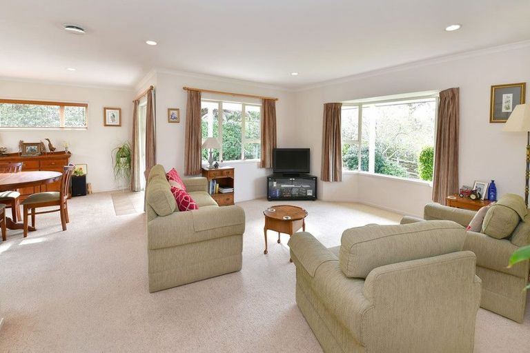 Photo of property in 12 Wyn Close, Kaukapakapa, 0871